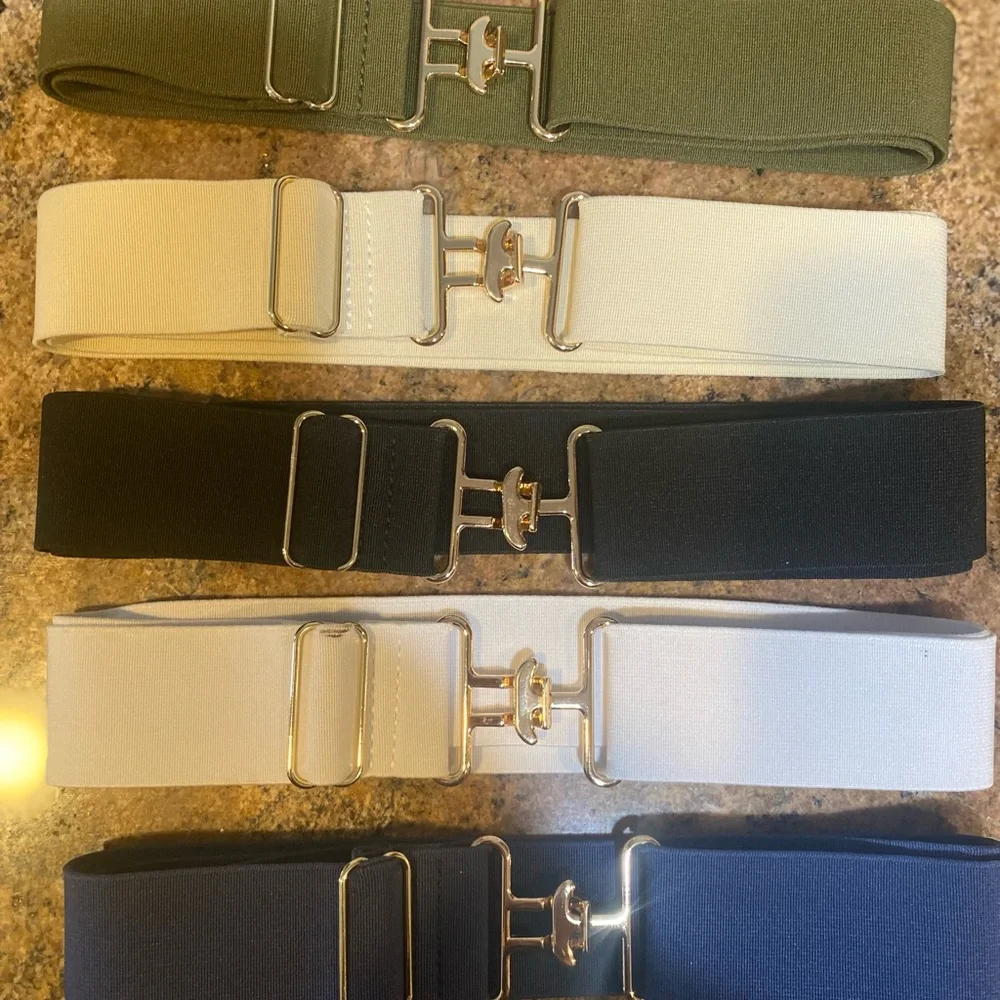 White with gold buckle Surcingle Belt Elastic One Size Fits All equestri…